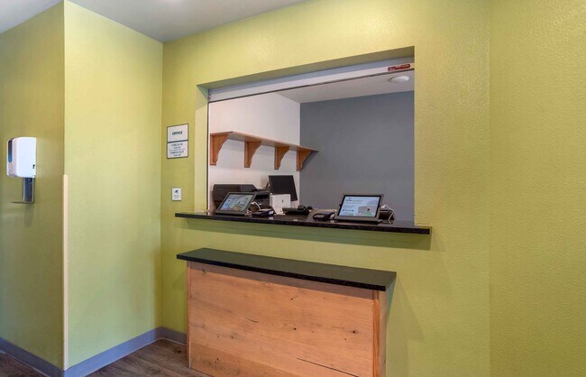 Furnished Studio-Gulfport