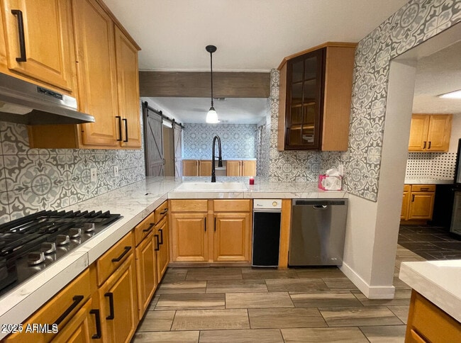 Building Photo - 3536 E Oak St Rental