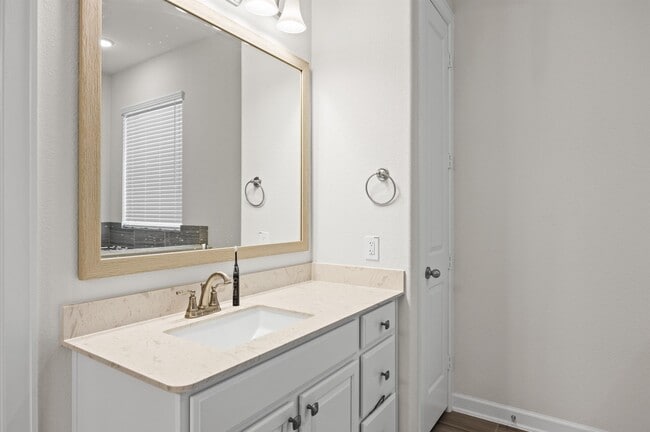 Building Photo - 24418 Moonlit Shore Dr