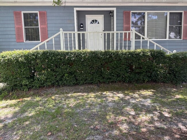 GREAT LOCATION to DOWNTOWN AND CAMPUS - GREAT LOCATION  to DOWNTOWN AND CAMPUS House