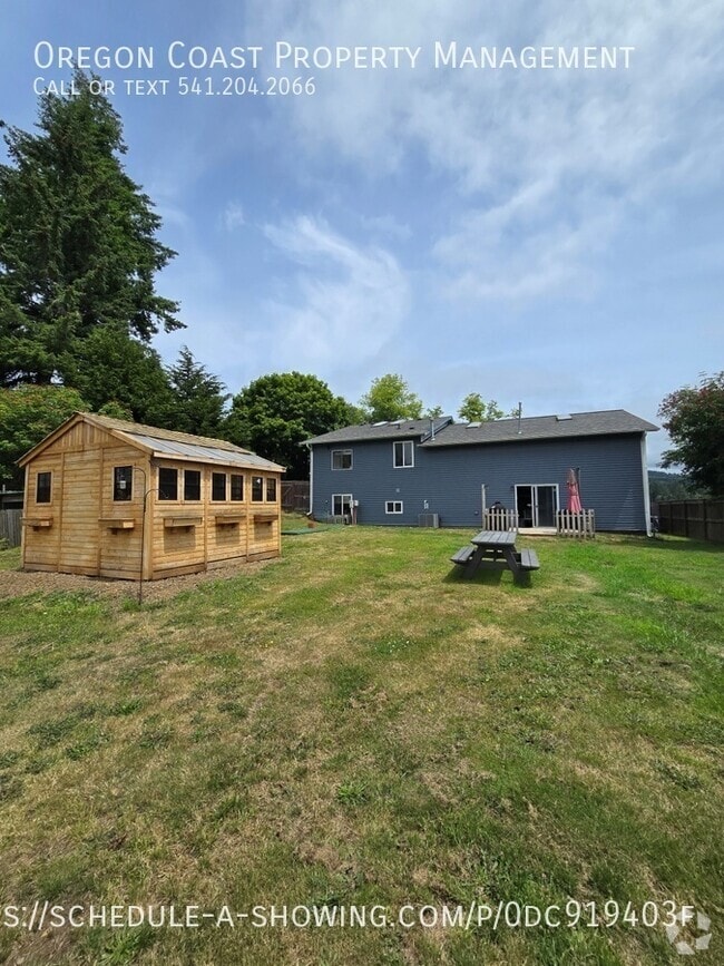 Building Photo - 4125 NE C Ave Rental