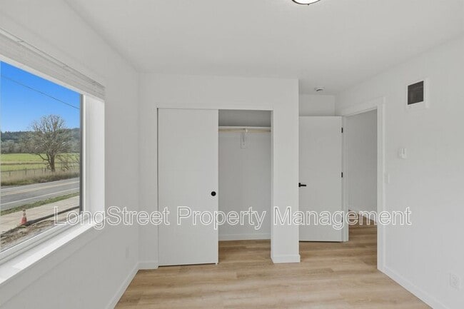 Photo - 818 S 19th St