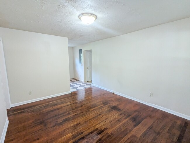 Photo - 2820 Cardo Dr NW