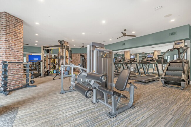 Photo - 1223 E Plant St Unidad SI ID1511057P