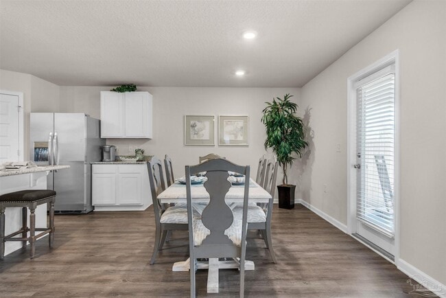 Photo - 5213 Conservation Cir