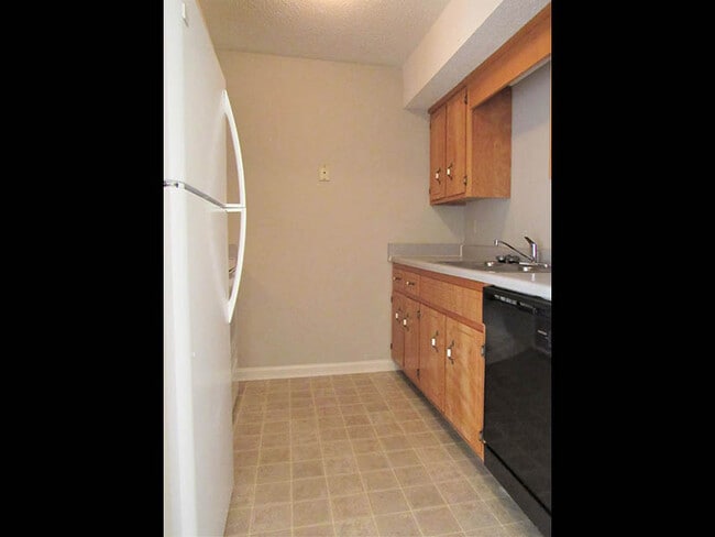 Cobblestone Apartments