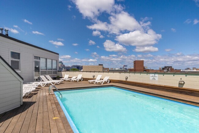 Building Photo - 12 Stoneholm St Unit 313 Rental