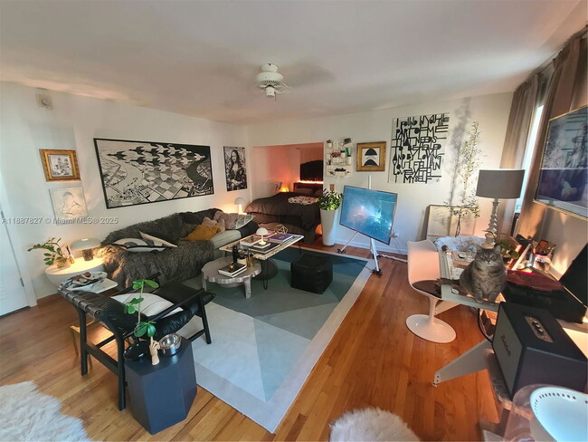 Photo - 1305 Drexel Ave Unit 206