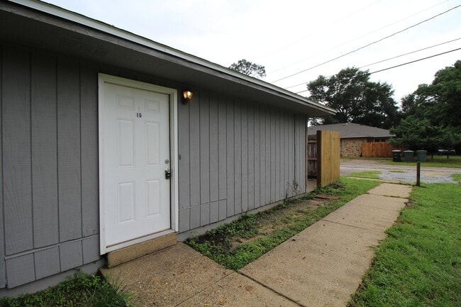 Photo - Spacious Northeast Pensacola Apartment Featuring 2 Bedrooms, 2 Bathrooms, Inside Laundry, and Pet... Unit D15