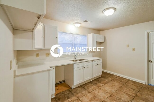 4 Bedroom Pet-Friendly Home in MILLINGTON, TN with Main Street Renewal