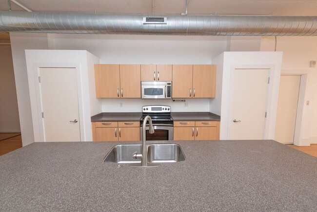 Photo - 18 E 4th St Apartamento
