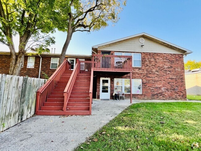 Building Photo - 526 Locher Aly Unit 204 Rental
