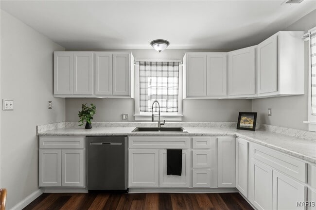 Photo - 6195 Cedar Springs Rd