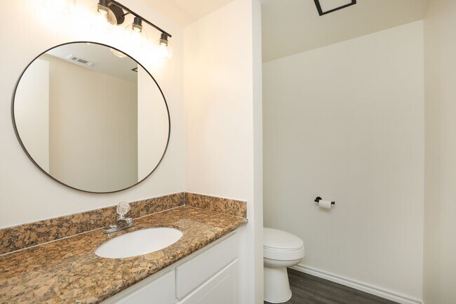 Photo - 5800 Lumberdale Rd Unit 17