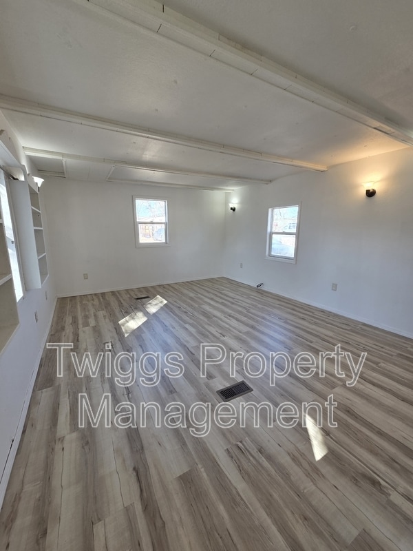 Photo - 107 Gumbo Dr