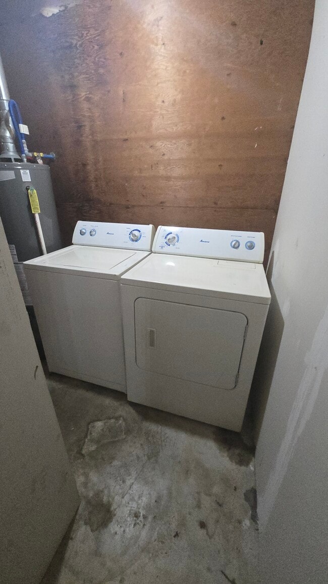 Photo - 443 Fargo Ave