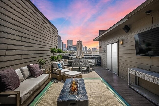 Photo - 1608 W Webster St Unit B