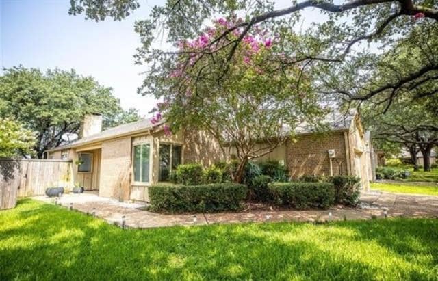 Photo - 4115 Rosser Square