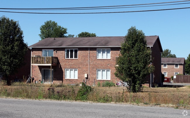 Williamsburg Apartment Homes - Williamsburg Apartment Homes