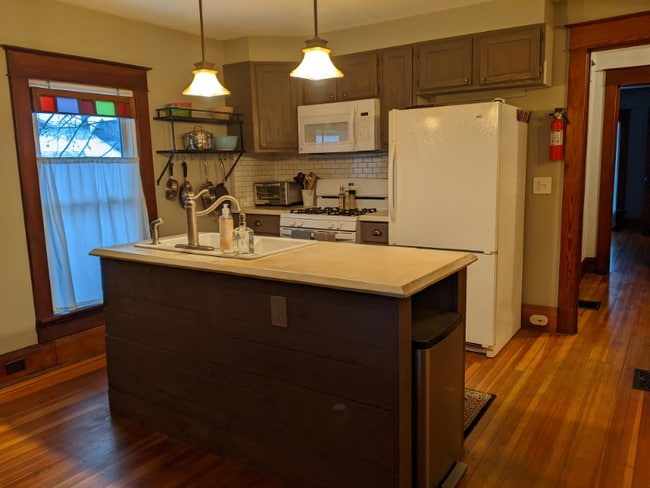 Photo - 45 Temple St Unidad B