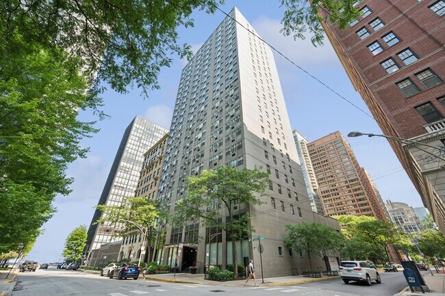 Photo - 253 E Delaware Pl Apartamento Unidad 7G