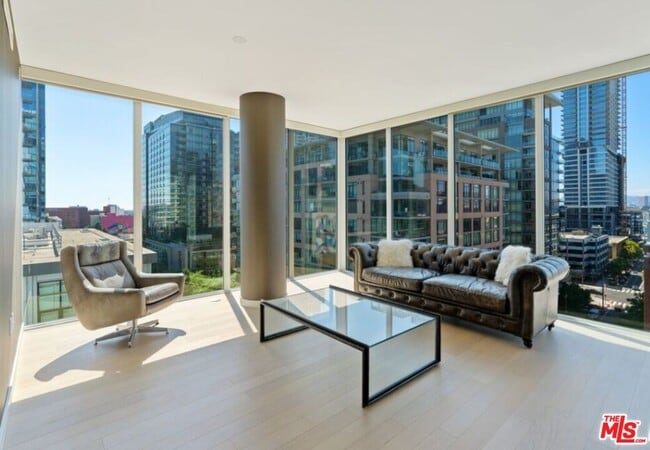 Building Photo - 1050 S Grand Ave Unit 1001 Rental
