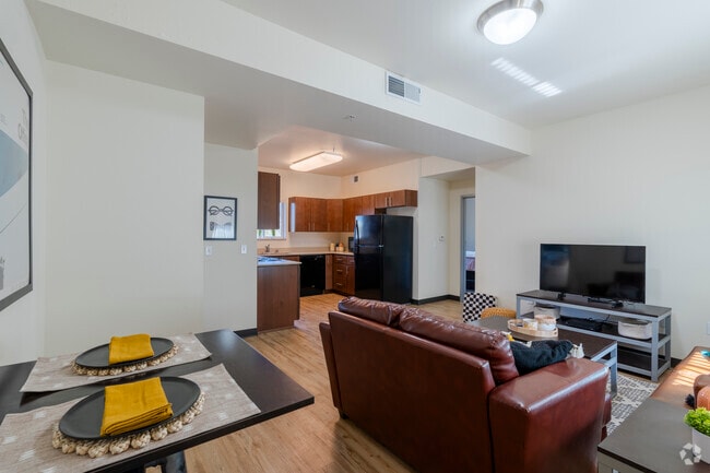Wolf Run Student Living