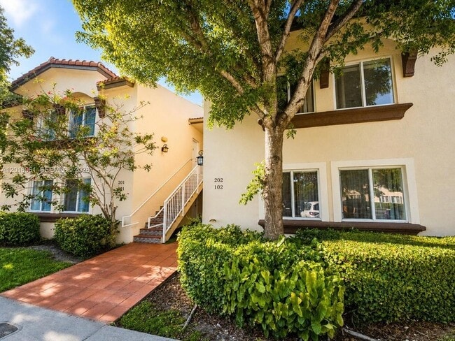 Photo - 15721 SW 137th Ave Unit 202