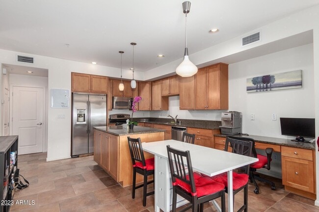 Photo - 525 W Lakeside Dr Unit 133