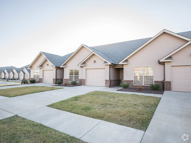 Building Photo - Minutes to Amazon, Mazda Toyota and I565 Rental