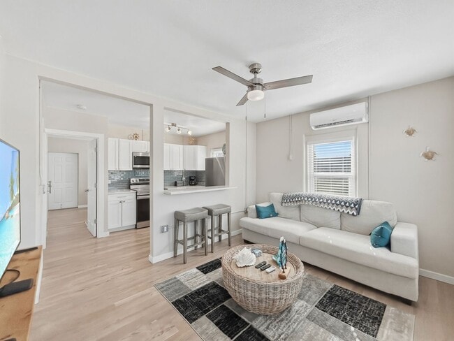 Photo - 14135 Palm St Unidad 3