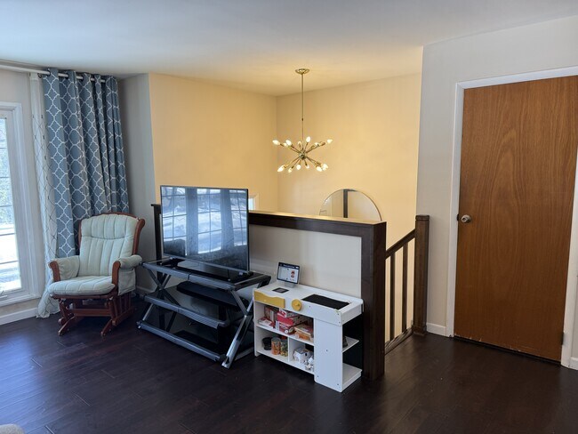 Photo - 531 Hillside Ave