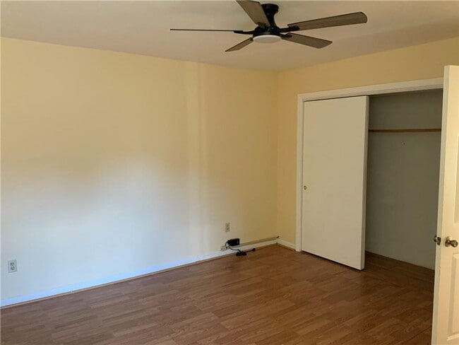 Photo - 23 Village Ct Unit 23