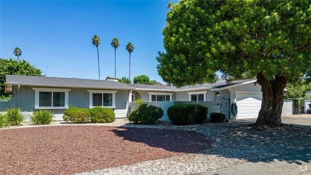 Building Photo - 1365 Bonair Rd Rental