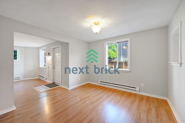 Photo - "Charming 2-Bed Retreat in Seattle's Heart – Cozy 840 Sq Ft Haven on 14th Ave West!" Unit B