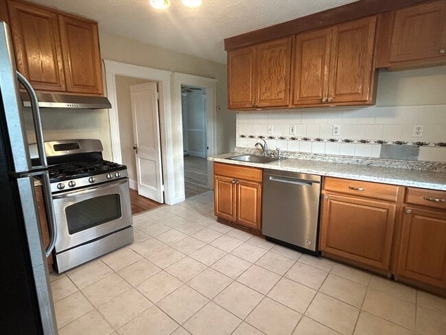 Building Photo - 31 Harvard St Unit 2 Rental