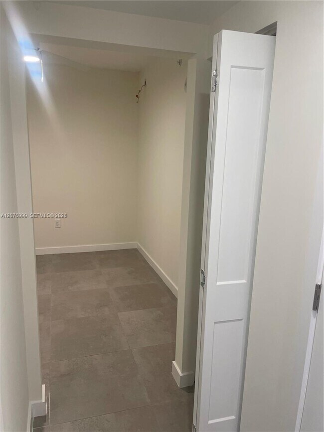 16395 Biscayne Blvd Unit 1611
