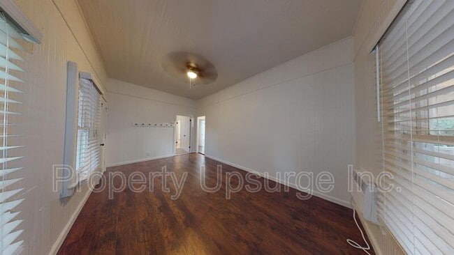 Photo - 648 Reeds Ave