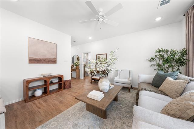 Photo - 6415 FM 1570