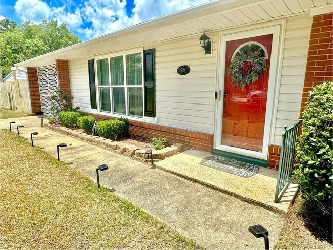 Photo - 924 Stoneykirk Dr
