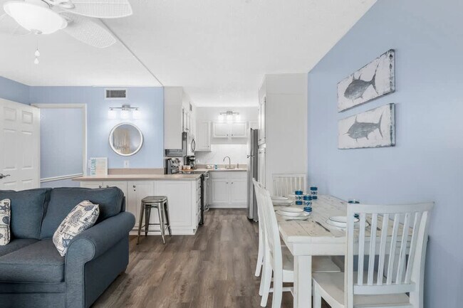 Photo - 8743 Thomas Dr Unit SI FL10-ID1355000P