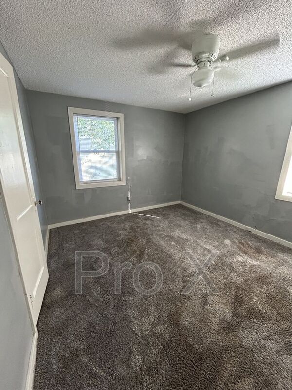 Photo - 468 Fieldcrest Dr