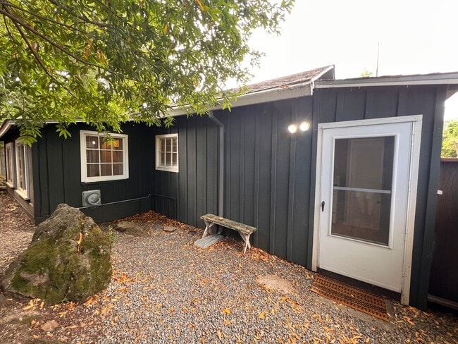 Photo - CHARMING STUDIO COTTAGE HOME WITH PRIVATE YARD