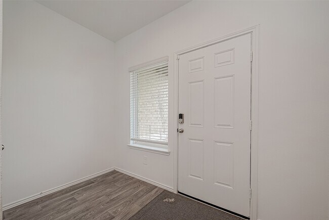 Photo - 24330 Elmwood Falls Dr