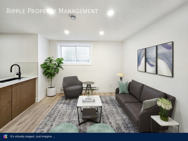 Building Photo - BRAND NEW 1 BED 1 BATH LOWER UNIT