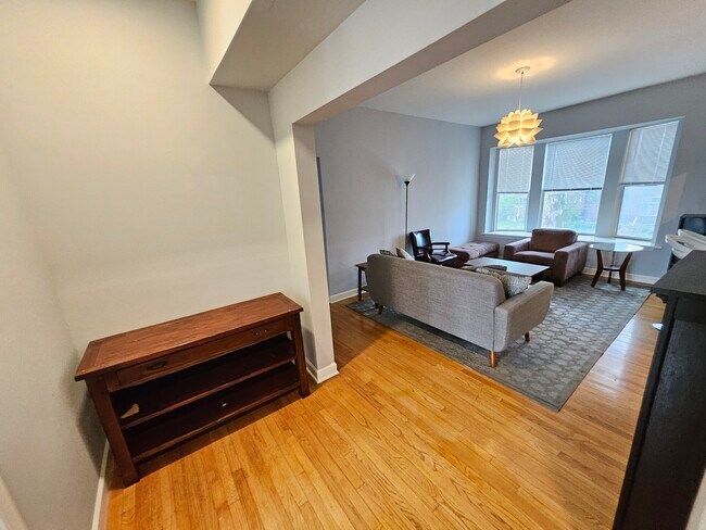 Photo - 6023 Waterman Blvd Unit 2W