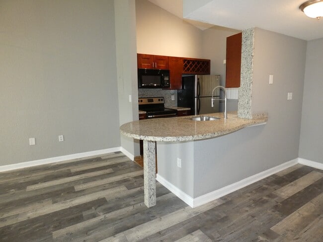 Photo - 2831 N Oakland Forest Dr Casa