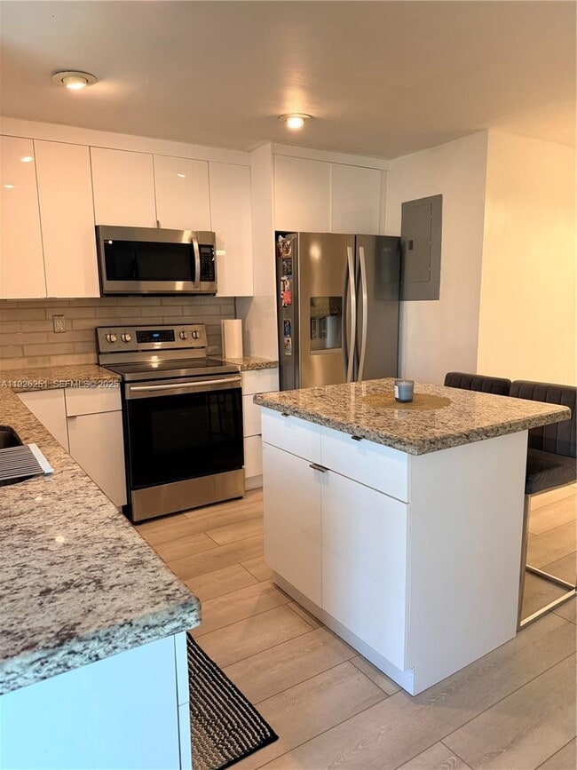 Photo - 2310 N 70th Ave