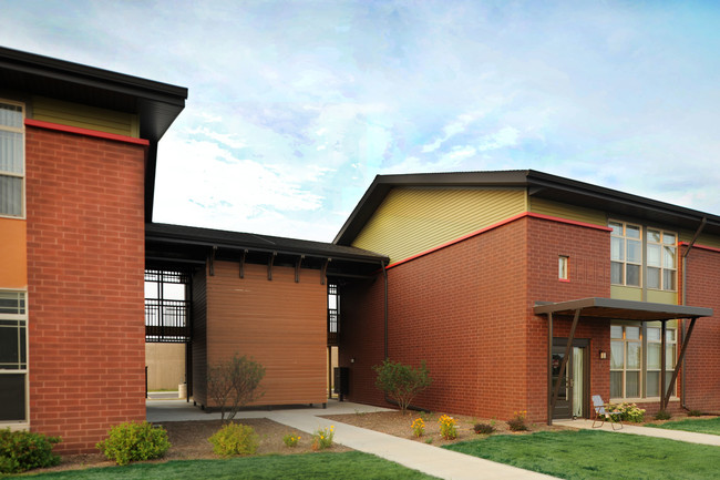 West Heights Townhomes - West Heights Townhomes