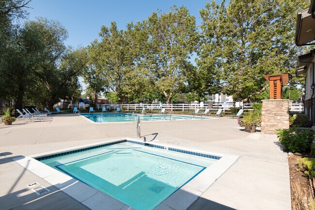 Photo - Fox Point in Old Farm